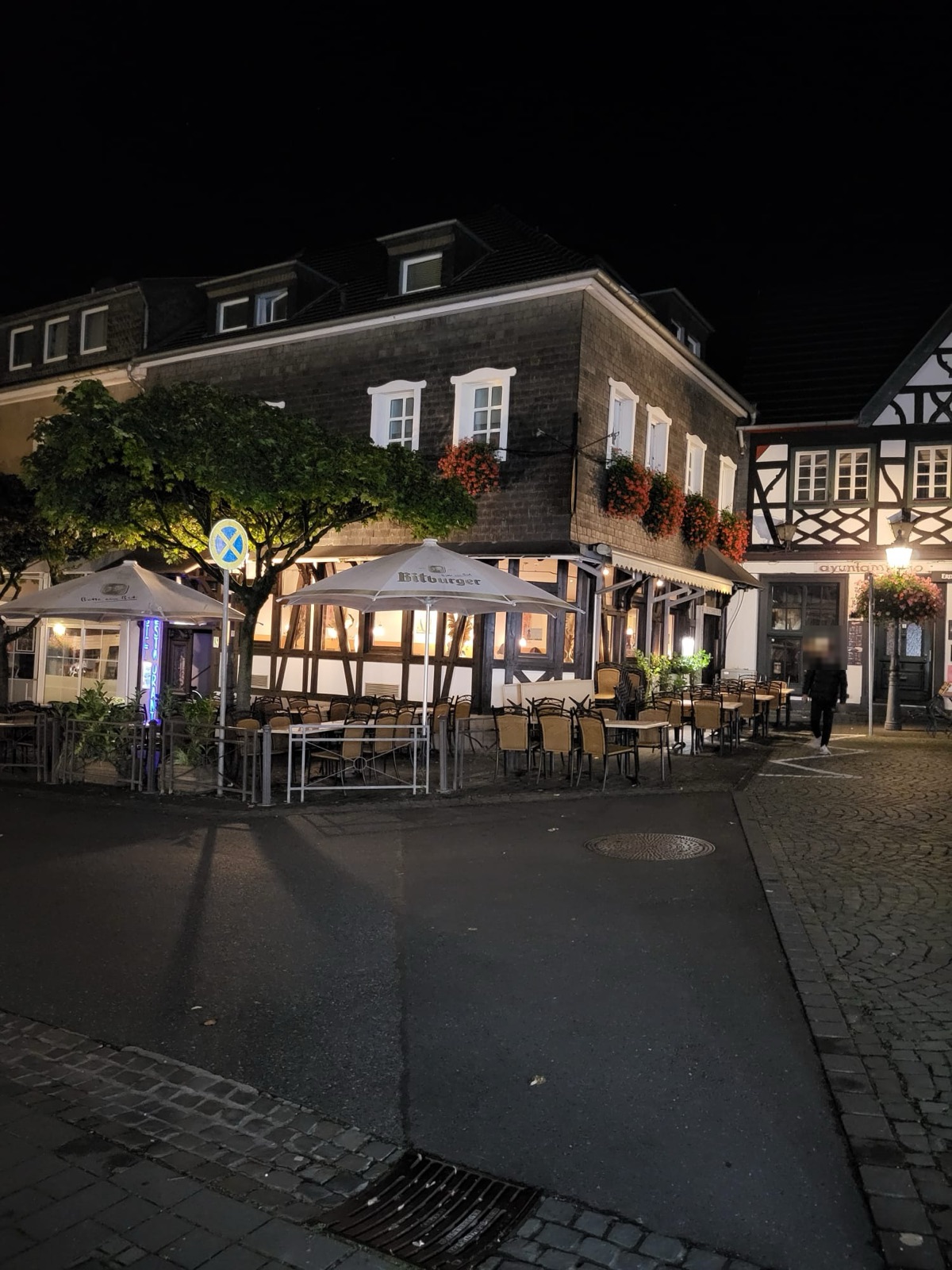 Hotel Markt3 am Marktplatz Bad Honnef bei Abenddämmerung